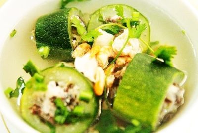 canh bí ngòi xanh nhồi thịt