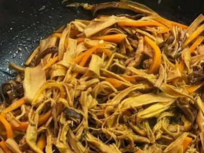 Xao-nguyen-lieu-tao-mau-va-mui-thom